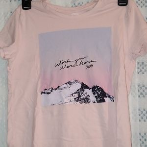 Pink short sleeve shirt